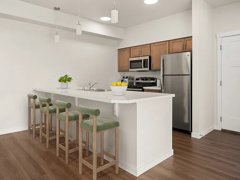 Black Iron Apartments — Photo 48
