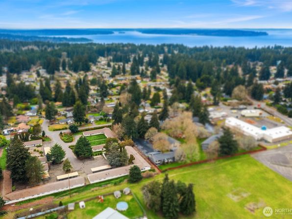 10724 SW 109th Street, Tacoma, WA 98498