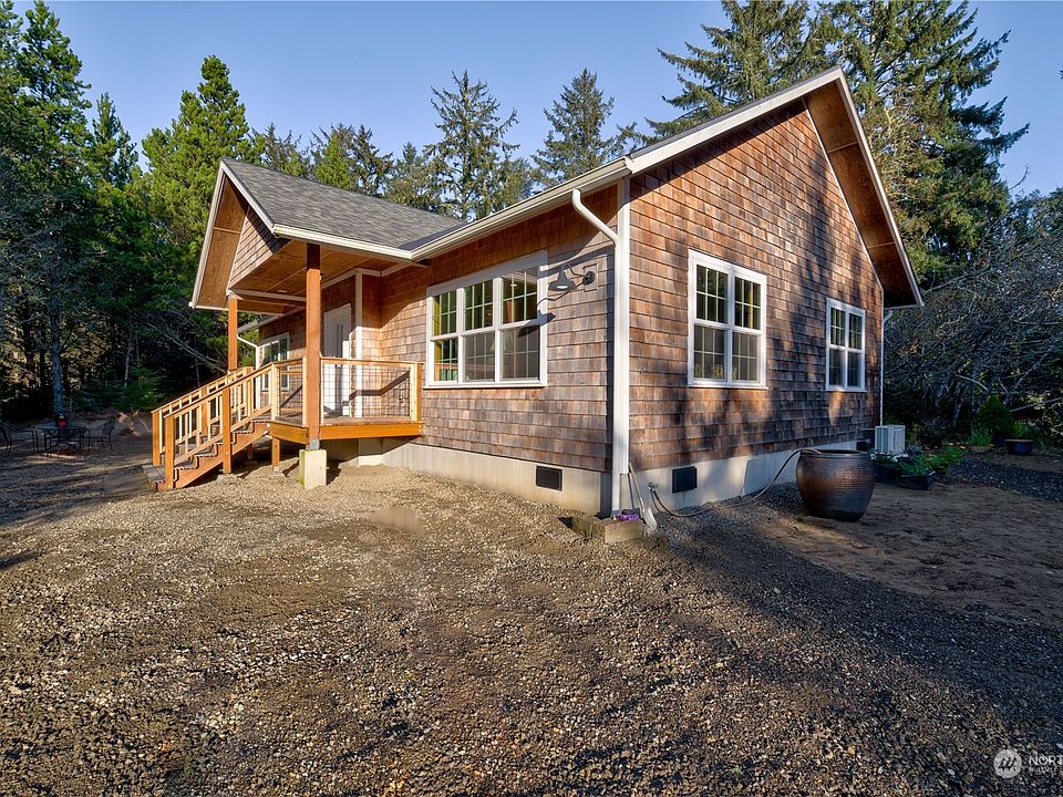 1st image of 33310 Douglas Dr