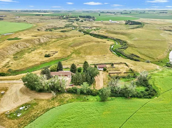 12015 W Range Road 63, Cypress County, AB T0K 1Z0