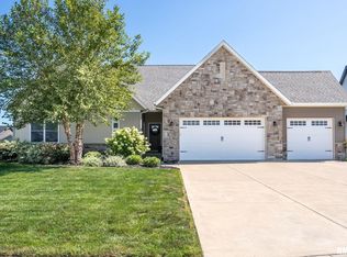 5361 Emily Ct, Bettendorf, IA 52722
