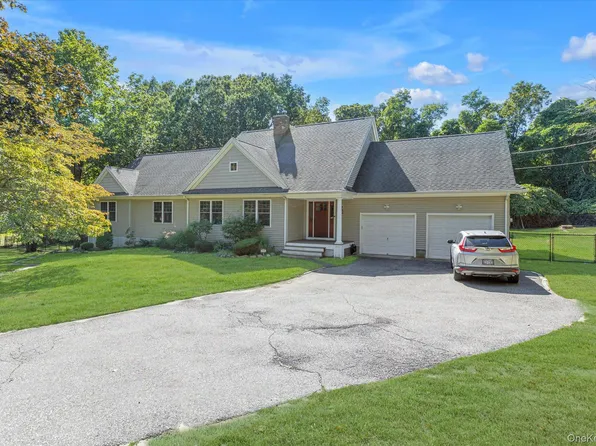 29 Bayberry Road, Wading River, NY 11792