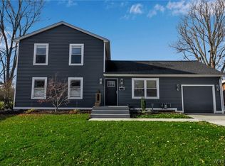 302 Brookwood Dr, Hamburg, NY 14075