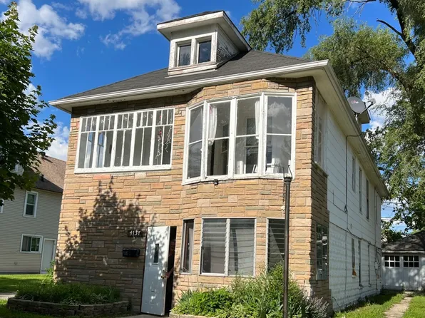 4137 Elm Ave, Lyons, IL 60534