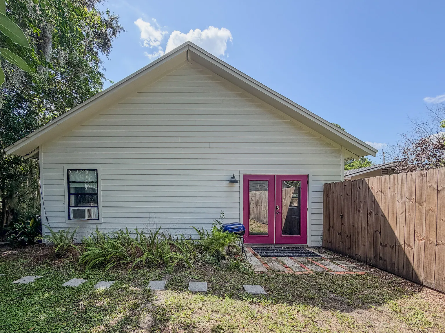 1 bed, 450 sqft, $1,350 — Photo 1