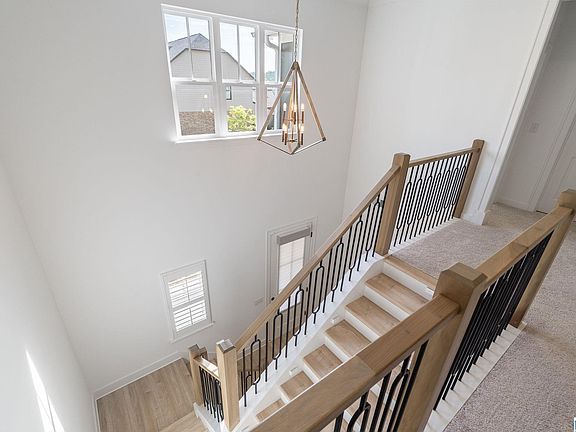 4th image of 4717 Arden Way