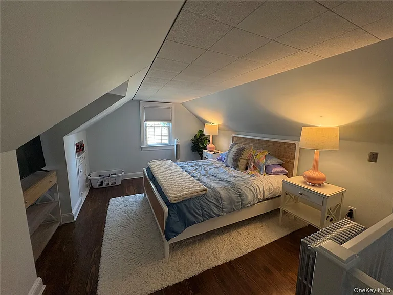 16 Raymond St — Photo 10