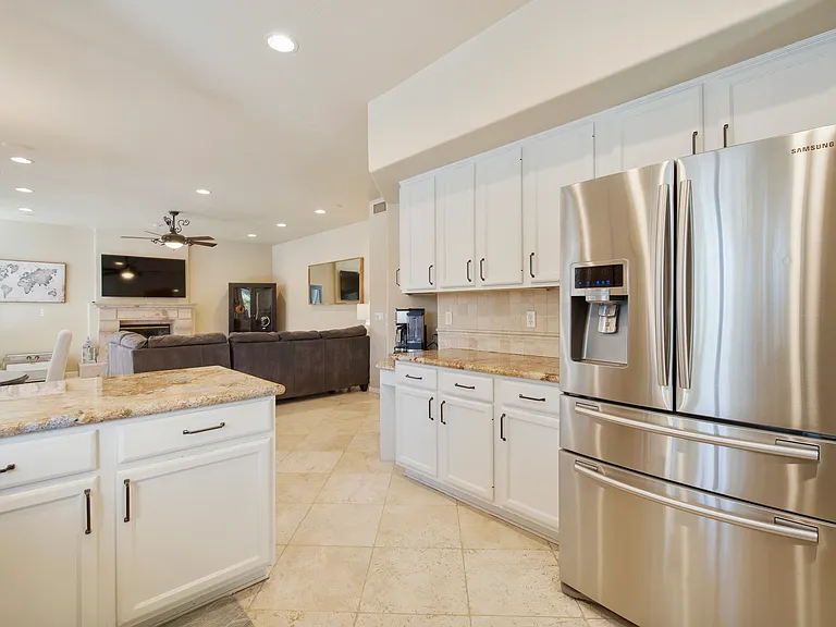 6419 E Betty Elyse Ln — Photo 12