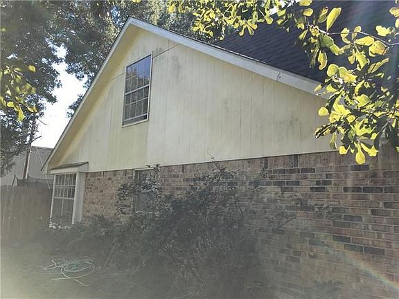 3rd image of 113 Woodridge Blvd
