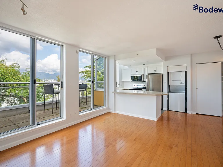 2255 W 4th Ave — Photo 3