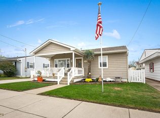 204 E Toledo Ave, Wildwood Crest, NJ 08260