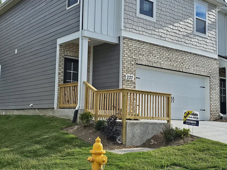 227 Redhead Ln — Photo 2