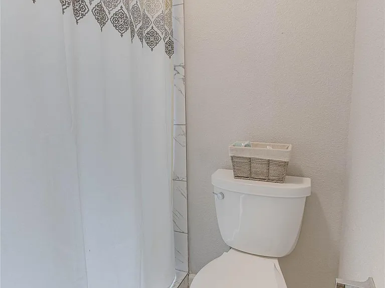 128 N Deerfoot Cir — Photo 18