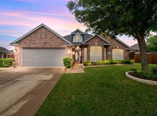 8103 Ensenada Ct, Arlington, TX 76002