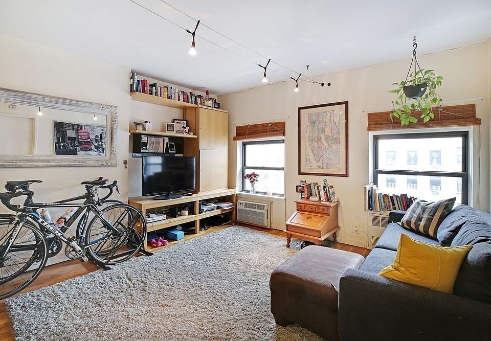 1st image of 322 E 14th St #4F