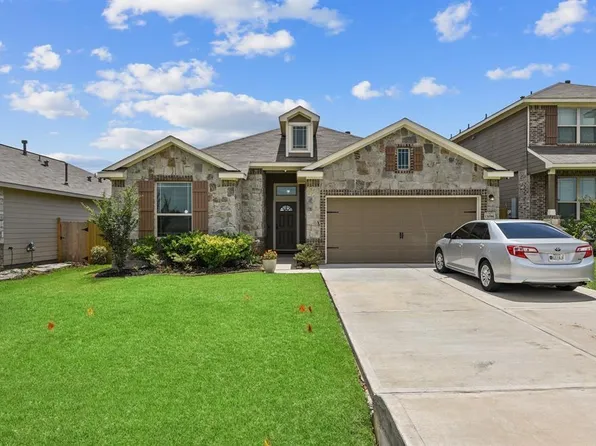 13096 Laura Lake Dr, Willis, TX 77318