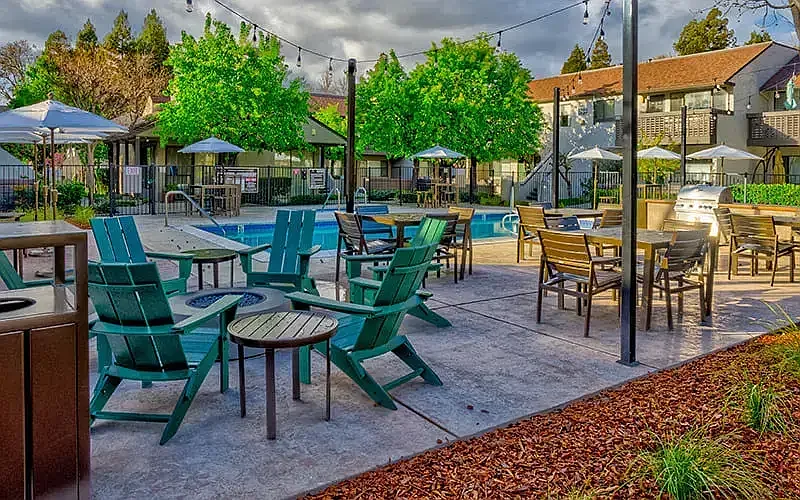Ellinwood Apartments