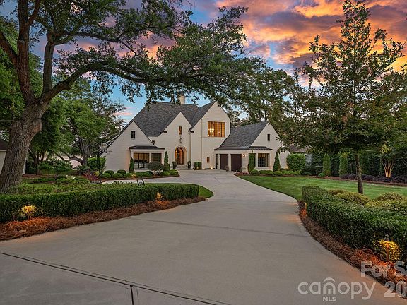 2nd image of 7861 Live Oaks Dr