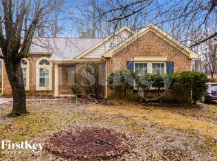 2035 David Earl Dr, Charlotte, NC 28213