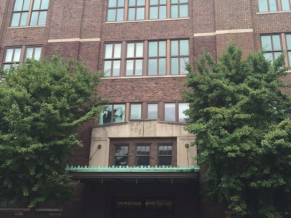 Lockerbee Glove Factory