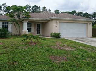 922 Lakeside Dr, Lehigh Acres, FL 33936
