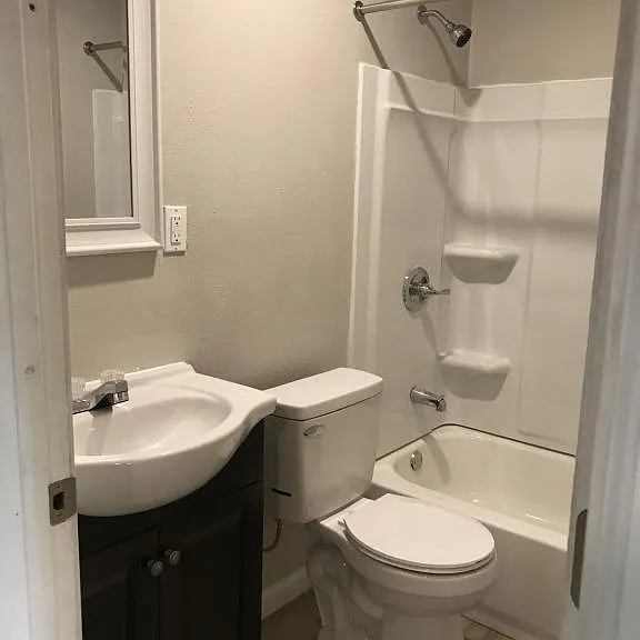 8510 Safeguard St — Photo 9