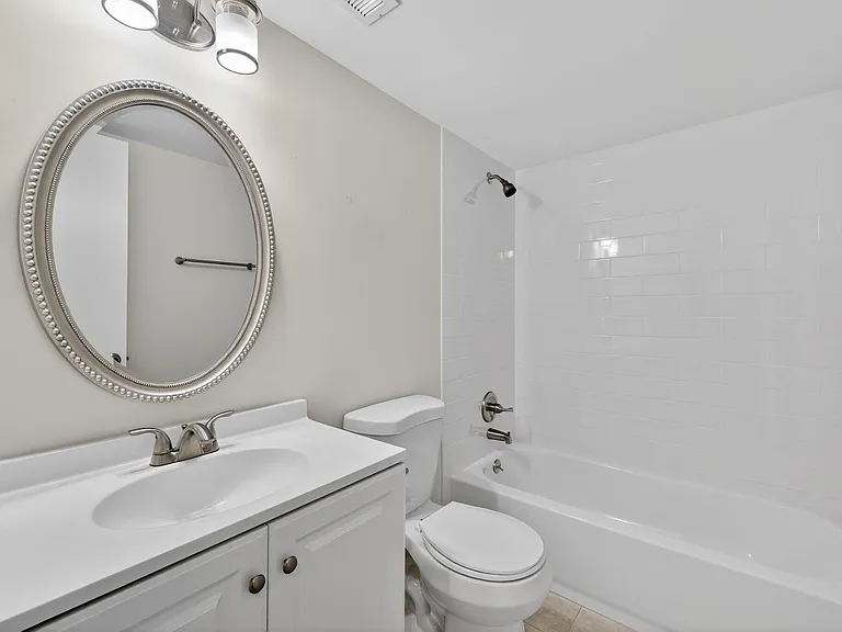 6327 Chasewood Dr #E — Photo 9