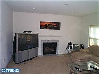 2nd image of 6 Briar Ln