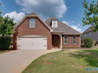 8 Maple Grove Blvd SW, Huntsville, AL 35824