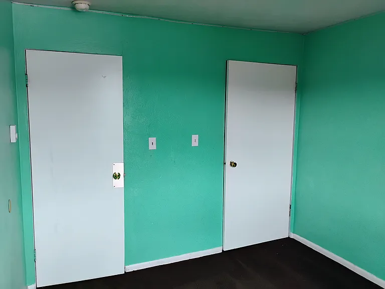 560 McKean Ave #6 — Photo 16