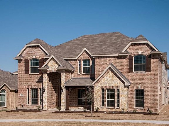2nd image of 1833 Lakeview Dr