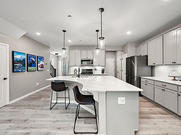 4th image of 4864 Avery Ct