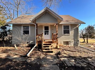 7915 Westridge Rd, Raytown, MO 64138