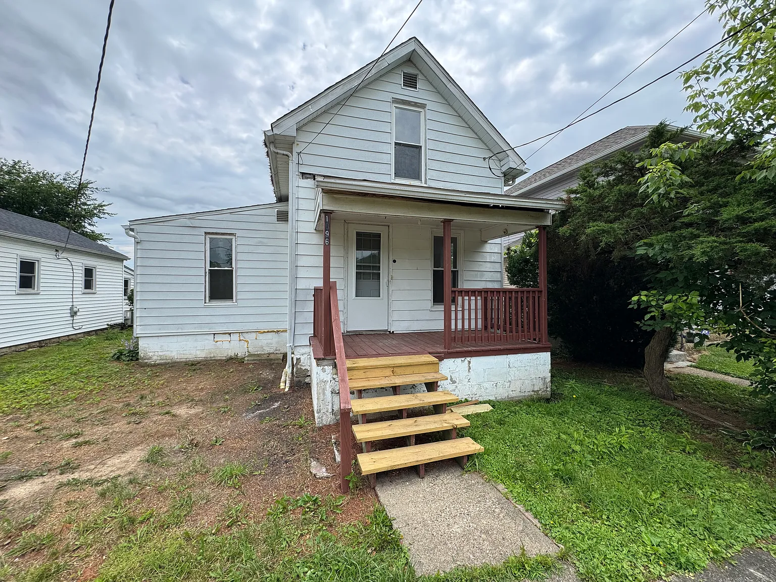 2 bed, 1270 sqft, $1,000 — Photo 1