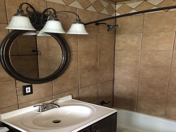 5th image of 317 Grand St #656226