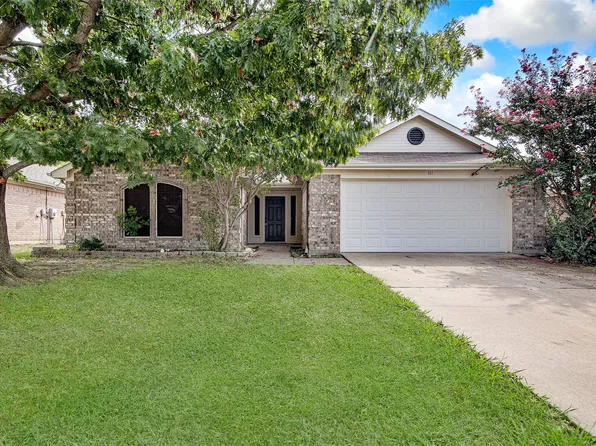 111 Jennings Dr, Waxahachie, TX 75165