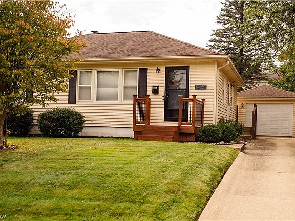 2nd image of 1424 Maple St