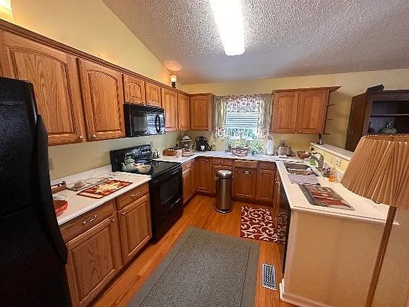 5th image of 85 Palm Dr