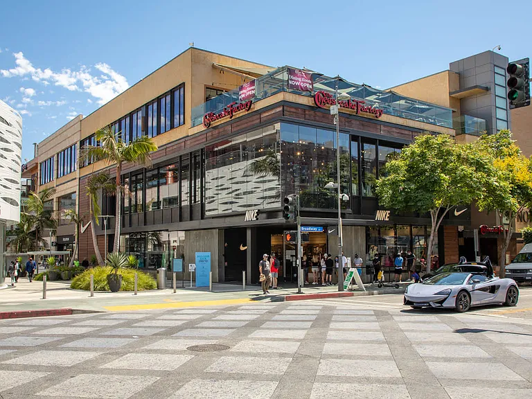 Upscale shopping at Santa Monica Place.