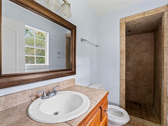 4th image of 6839 Briarwood Dr