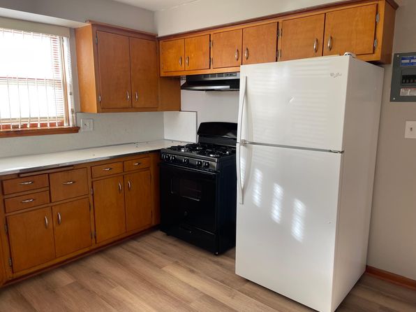 18416 Torrence Ave APT 1, Lansing, IL 60438