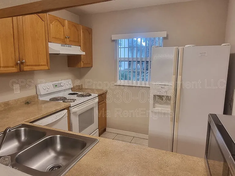 2500 Lee Rd #103 — Photo 3