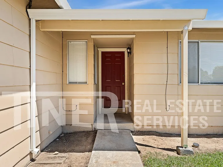 3233 Oriole Way — Photo 6