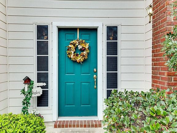 2nd image of 6401 Jersey Ln