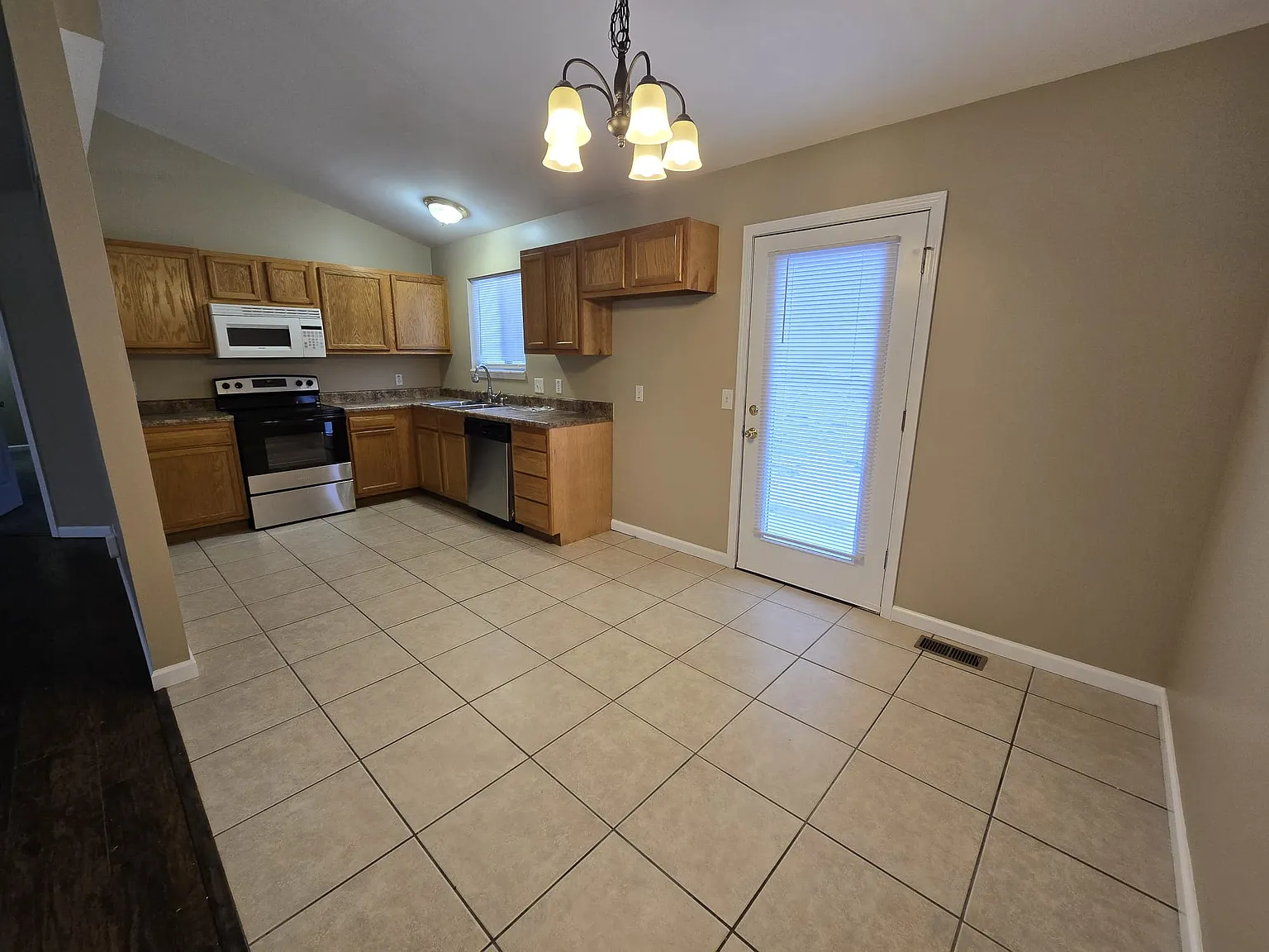1017 Aventurine Ct — Photo 4