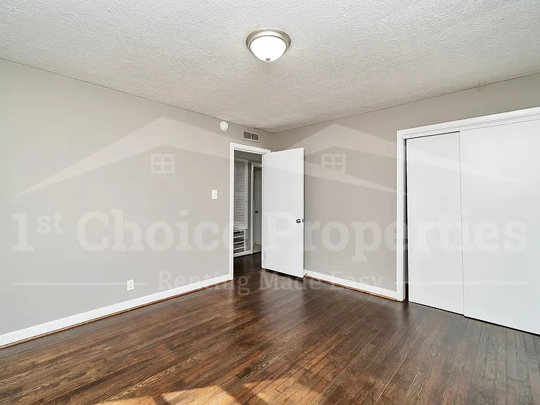 832 Alden Ave — Photo 18