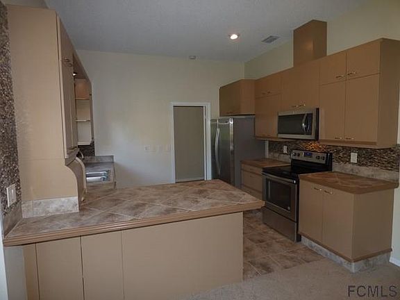 2nd image of 46 Wellford Ln