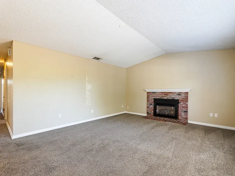607 Grider Dr — Photo 12