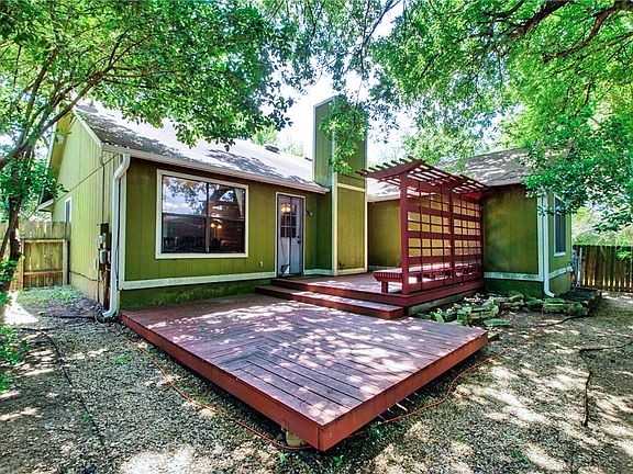 2nd image of 9904 Briar Ridge Dr
