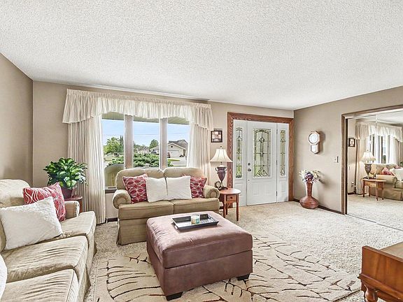 5th image of 2905 Midland Rd